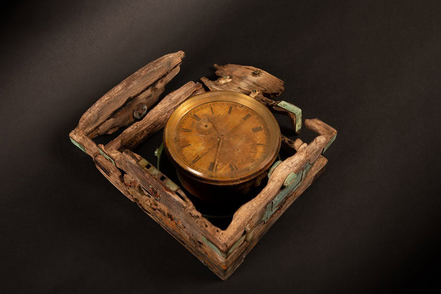 La Cite De La Mer ©b Almodovar Handiprint Marine Chronometer
