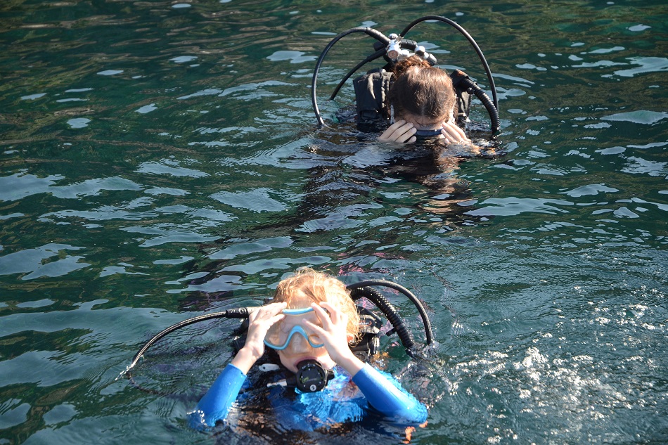 Diving initiation Leane and Maeva illustration (67)