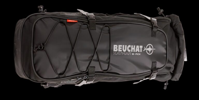 Sac de plongée Beuchat Kayman B-PCK, idéal pour transporter votre équipement sous-marin en toute sécurité.