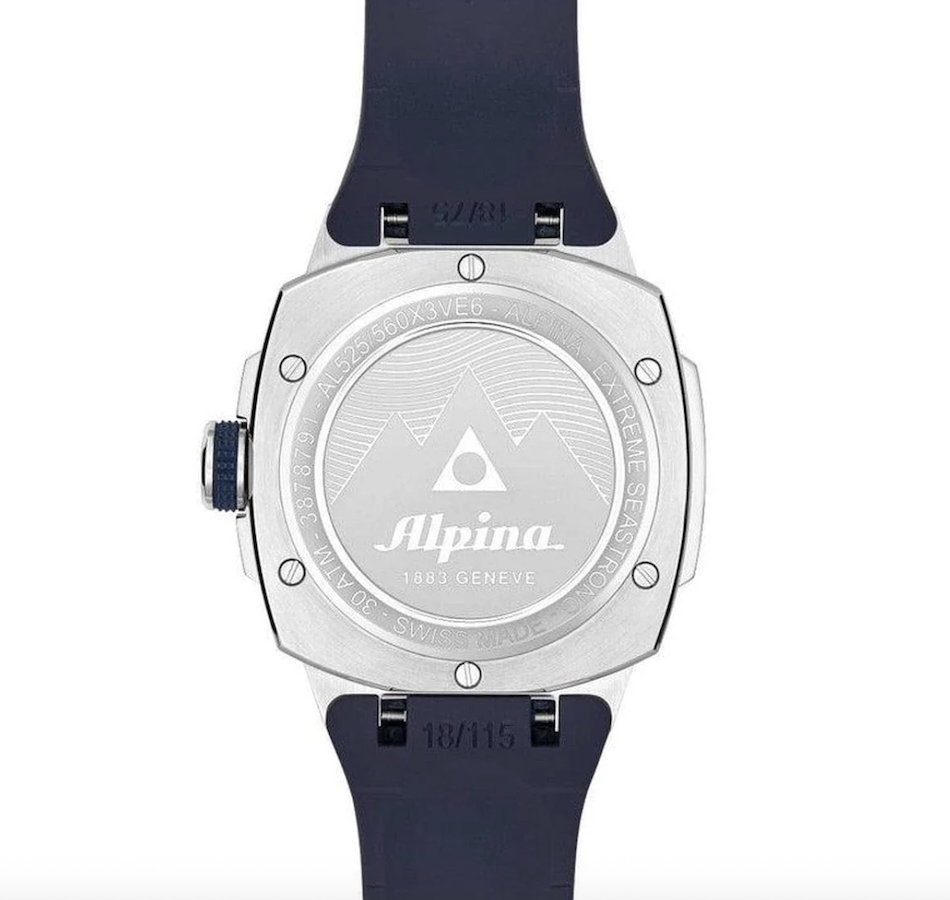 Alpina dive watch, resistant to 300 meters, ideal for underwater adventurers.